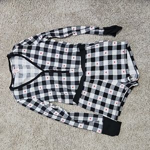 NWOT Victoria's Secret women's M pj set